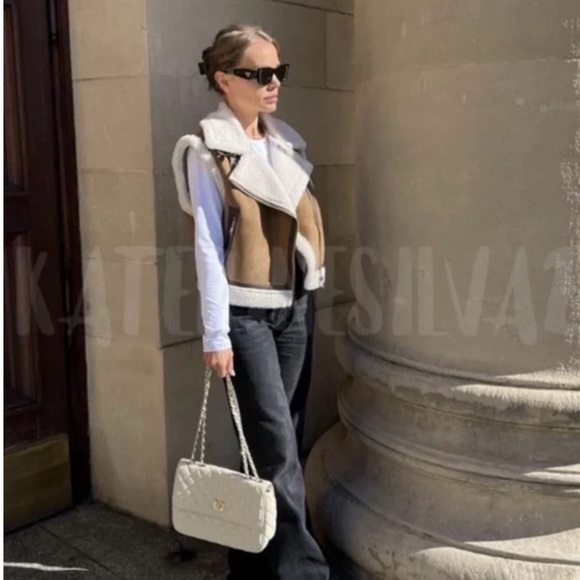Zara Jackets & Blazers - Zara faux Sherpa Cropped Vest